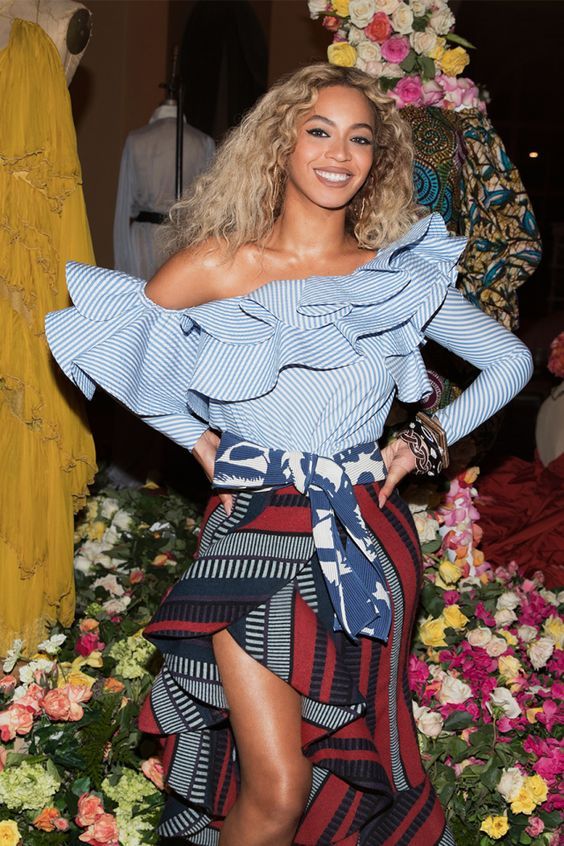 10 tenues en pagne portées par Beyoncé #lookenpagne #Beyoncé #ankarastyle #ankaramode #robeenpagne #lookbook